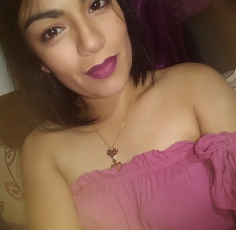 AgathaYNaomyA's Offline Chat Room