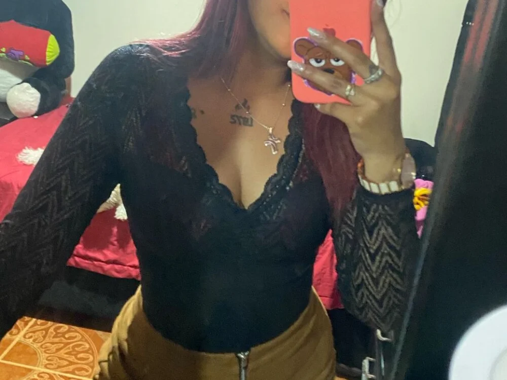 megan_cherry_hh offline XXX-chat