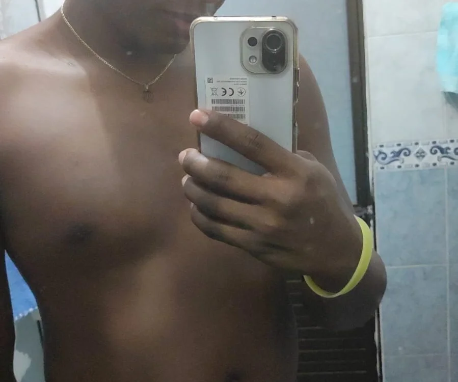 ห้องแชทออฟไลน์ของ mike_lowder