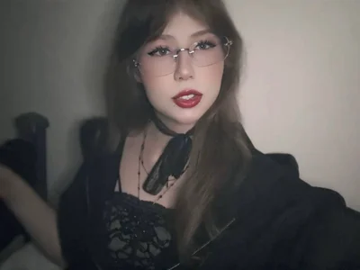 TarraSmudrick - Girl 