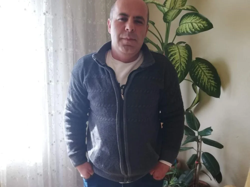 ahmetsoner0249 Adlı Modelin Çevrimdışı XXX Sohbeti