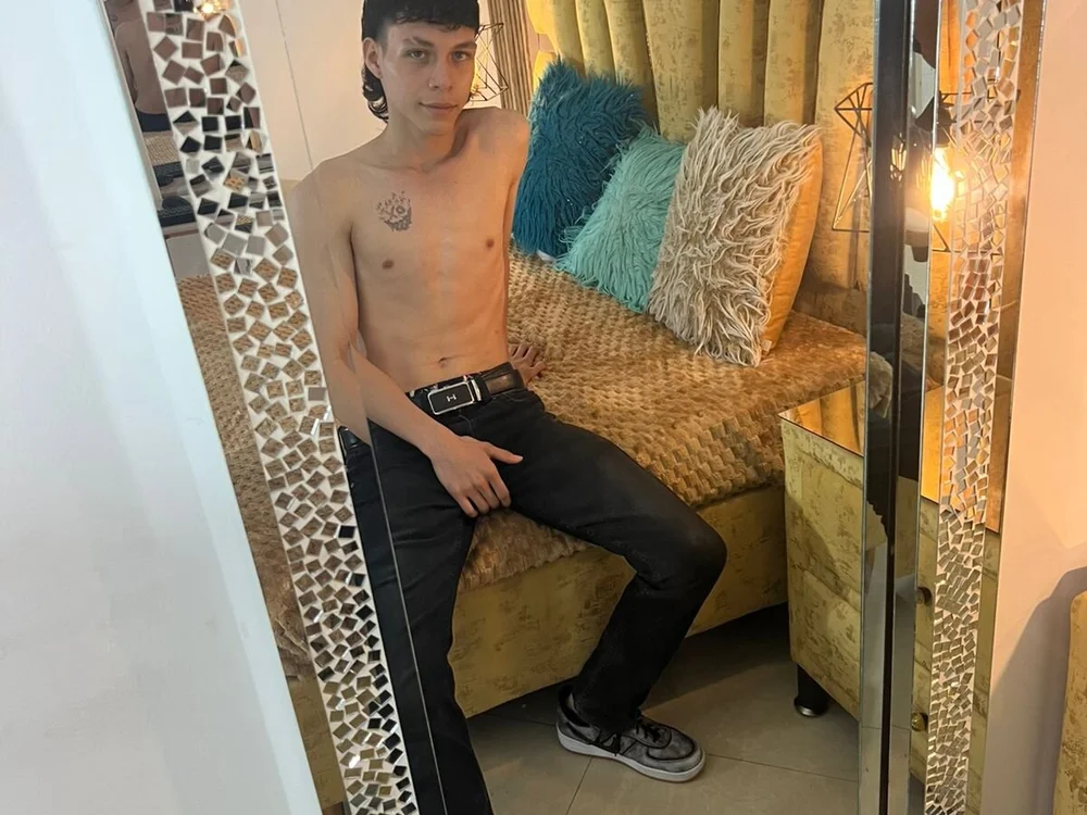 ExaelMaelsz offline chatrum