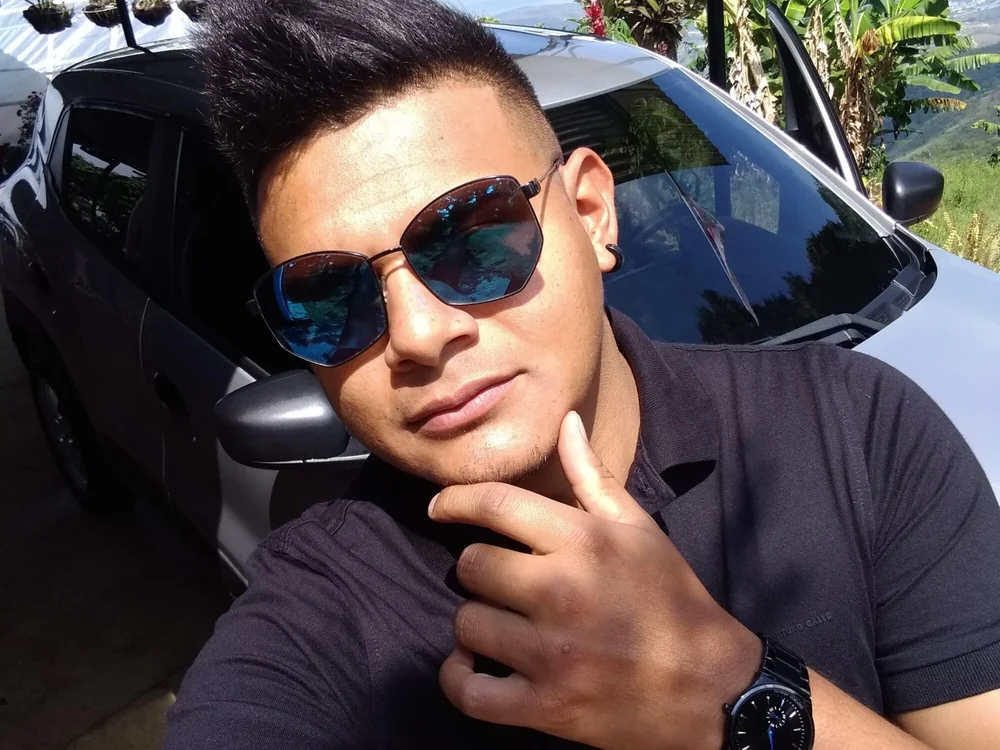 Morenoblasquez Chat XXX Ngoại tuyến