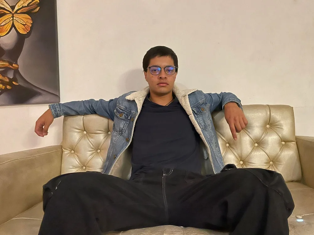 ALPHAFLAME_VC's Offline Chat Room