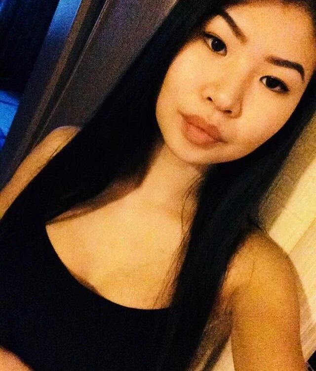 NadineLee's Offline Chat Room