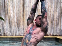 DimitriSullivan_ webcam thumbnail