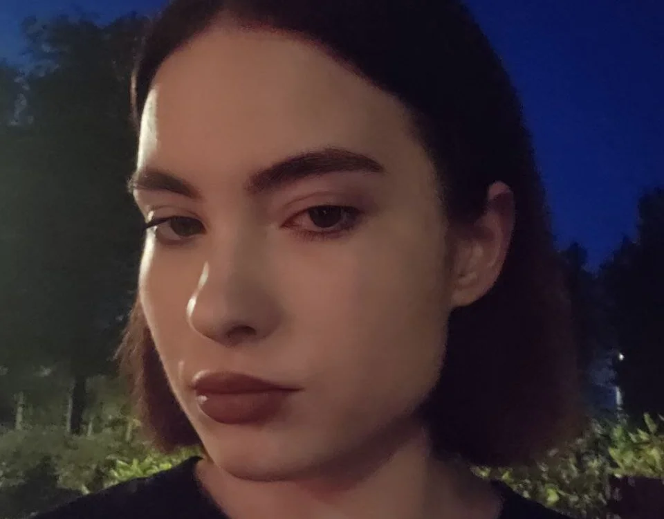 DarlineFarro offline chatrum