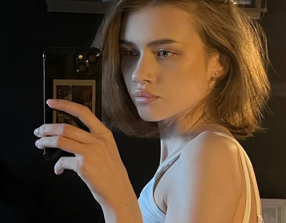 colette_pretty's Offline XXX Chat