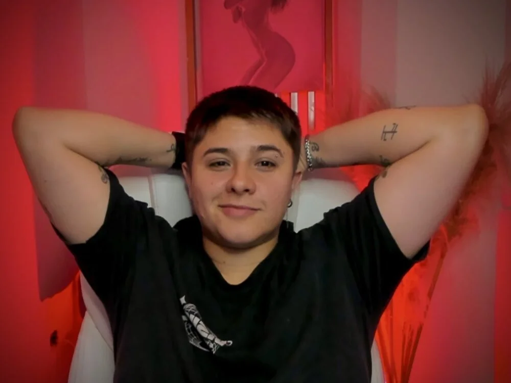 IanGilbert: офлайн-секс-чат