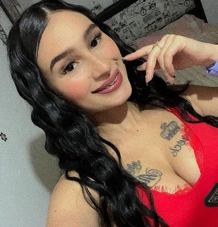 Tamy_Tozer's Offline Chat Room