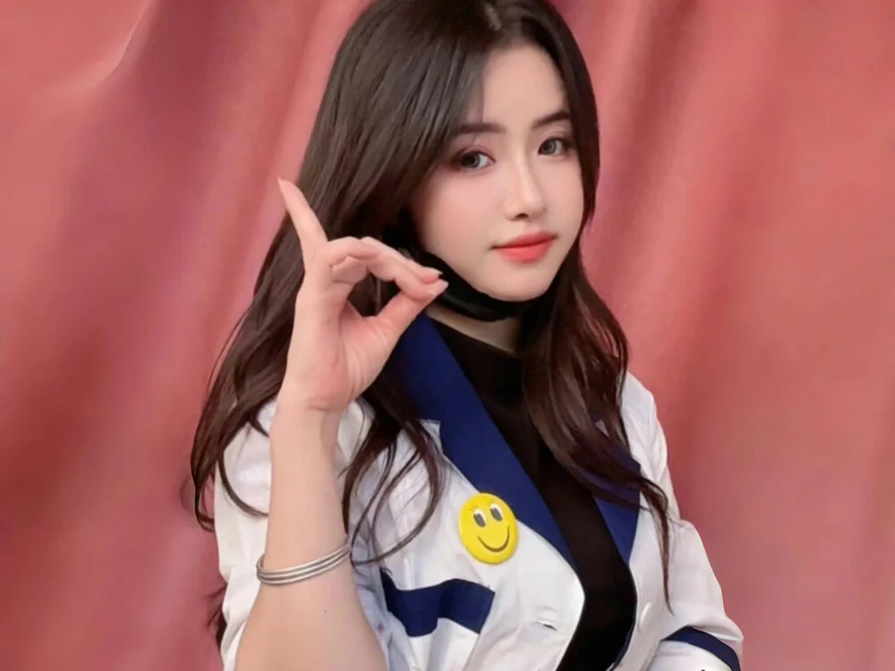 qingqing-ss Chat XXX Ngoại tuyến