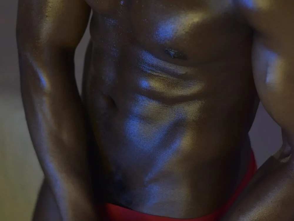 thomsom23 Adlı Modelin Çevrimdışı XXX Sohbeti