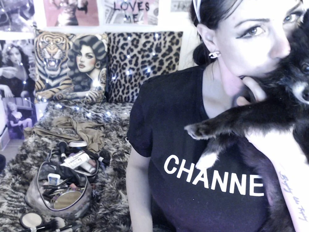 BBCgirlsof 离线XXX聊天