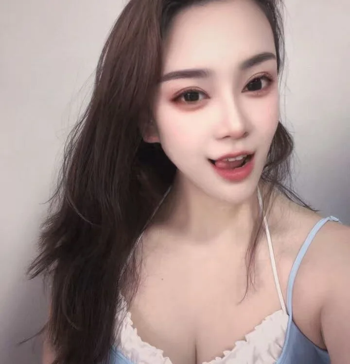 xiaoxue-TT – Offline XXX chat