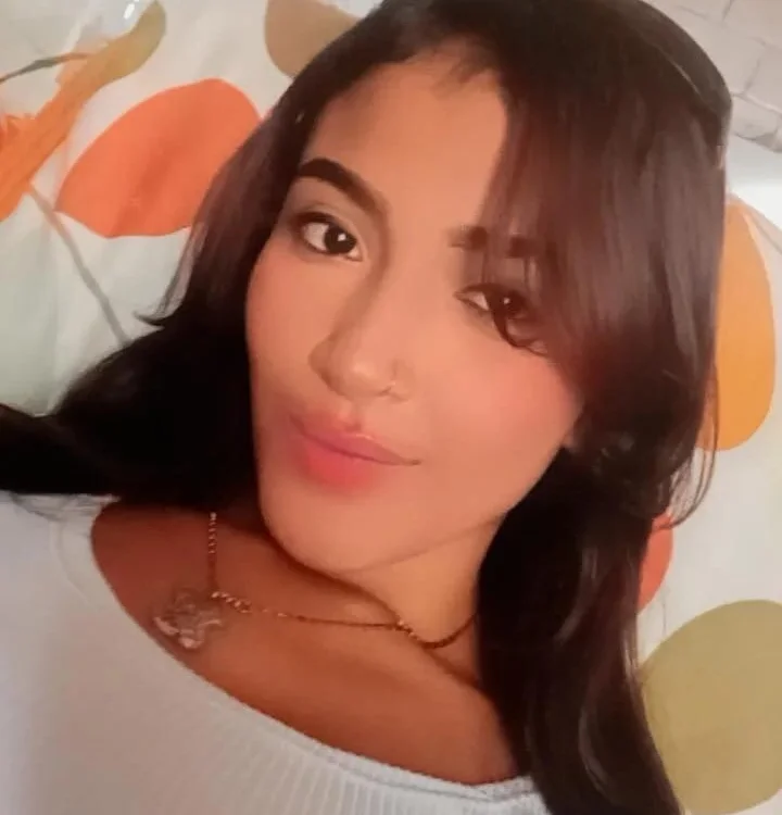 _celestee's Offline Chat Room