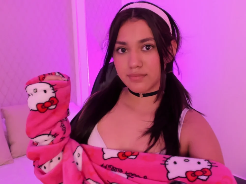 cristin_collins offline XXX-chat