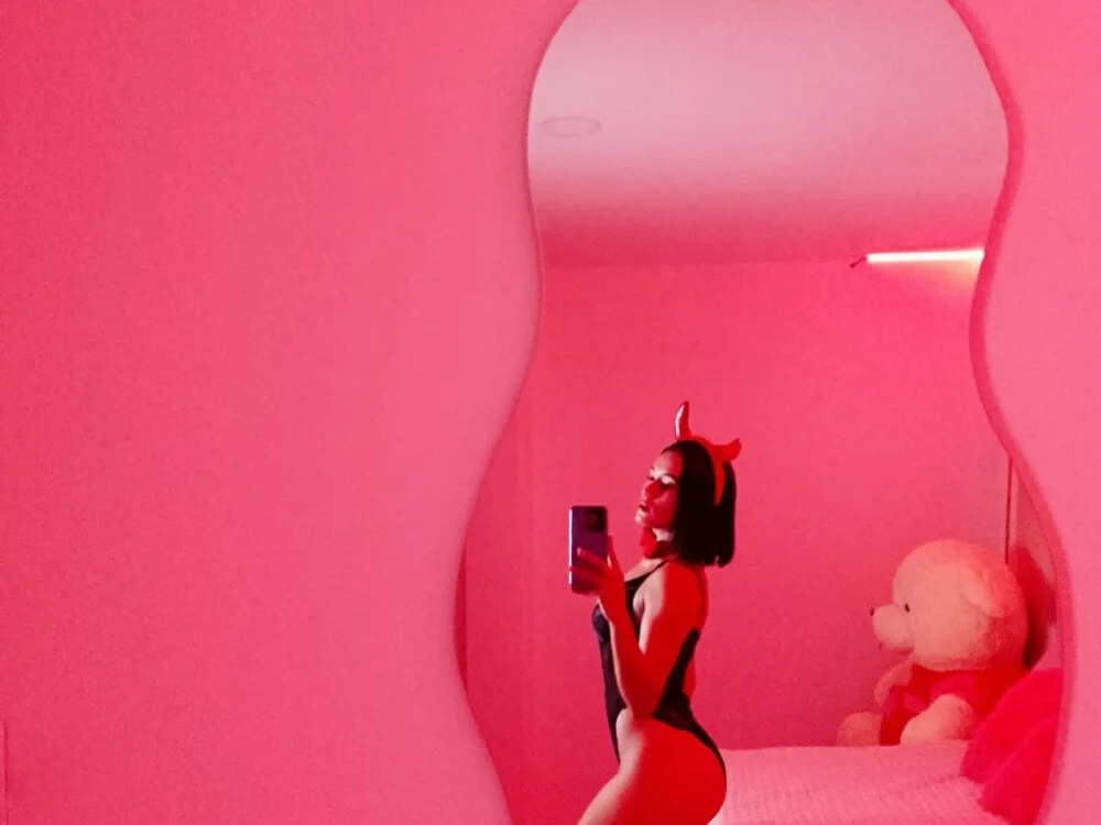 Salome_fernandezz1n Offline XXX chat