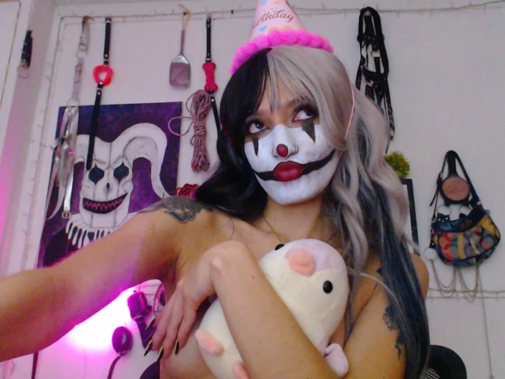 Chat +18 off-line de Eloise-brown