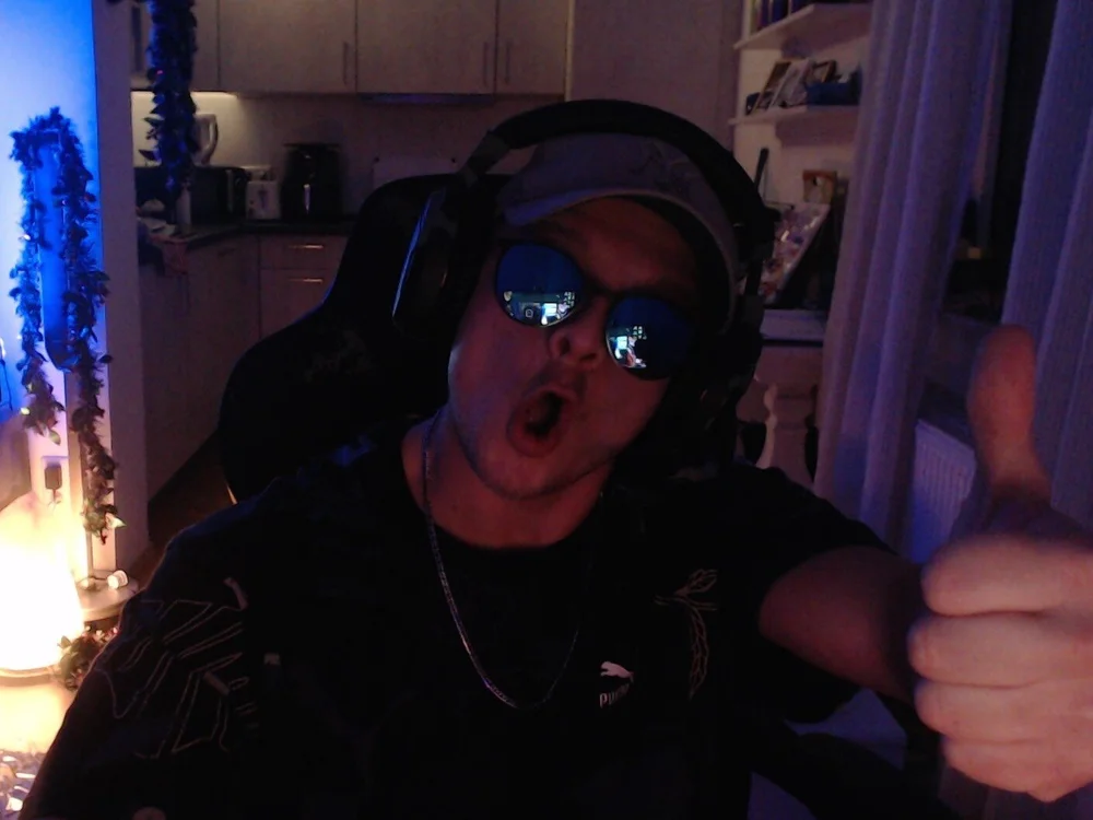 Jerrydeloco's Offline XXX Chat