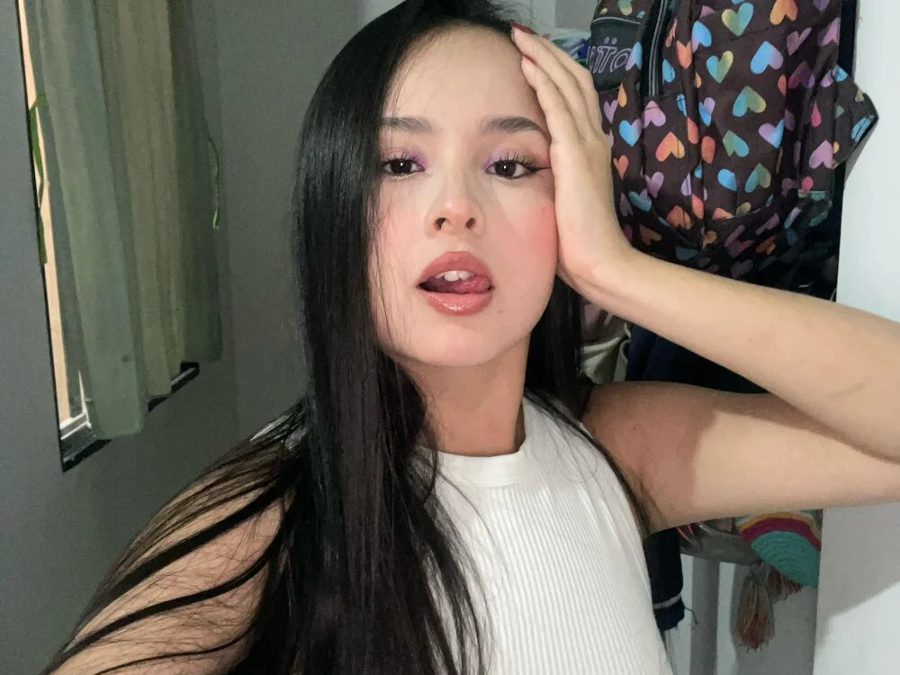 Emma-Flowers' Offline XXX Chat