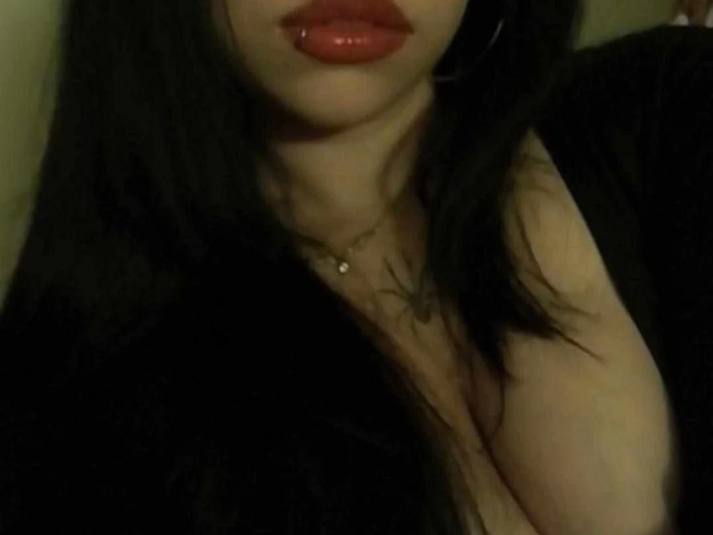 NoirDoll_'s most recent online preview