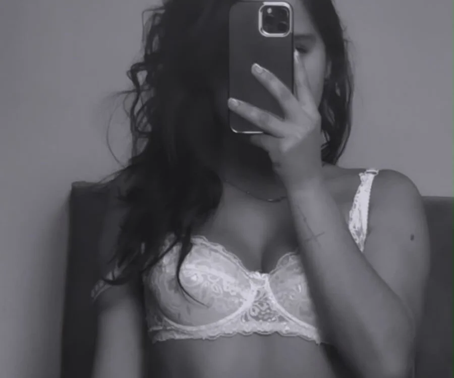 Ana_blondee Offline XXX Chat