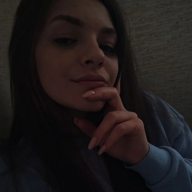 MangoKarina's Offline Chat Room