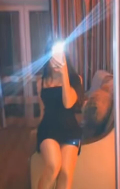 Offline XXX chat aishwarya_sunkisser