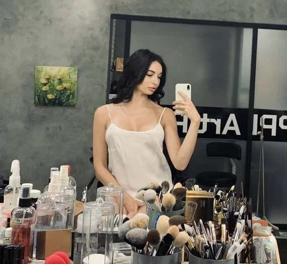 Offline chatovací místnost TiffanySun