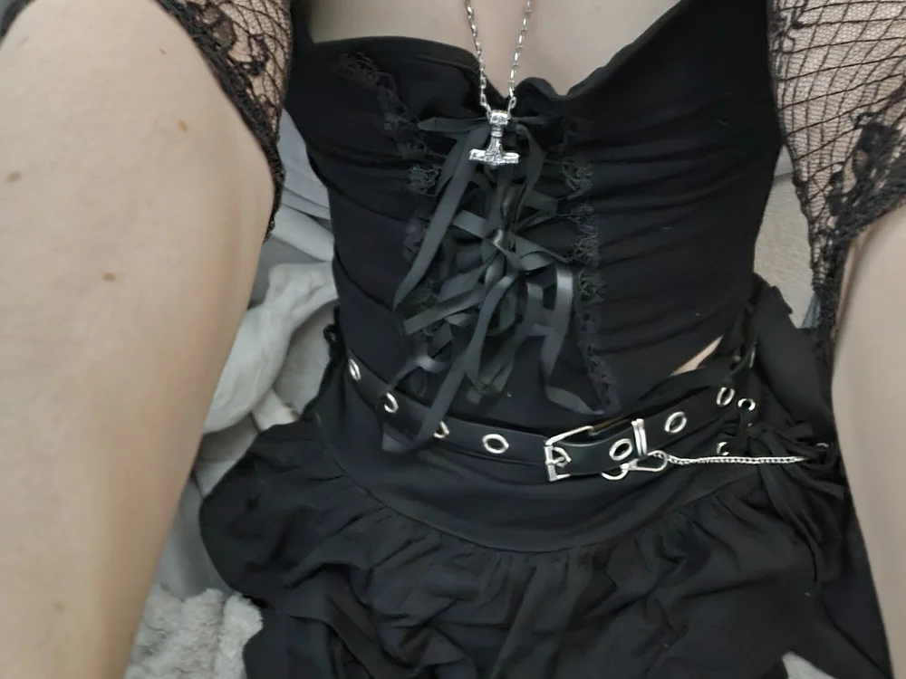 femboy066's Offline Chat Room