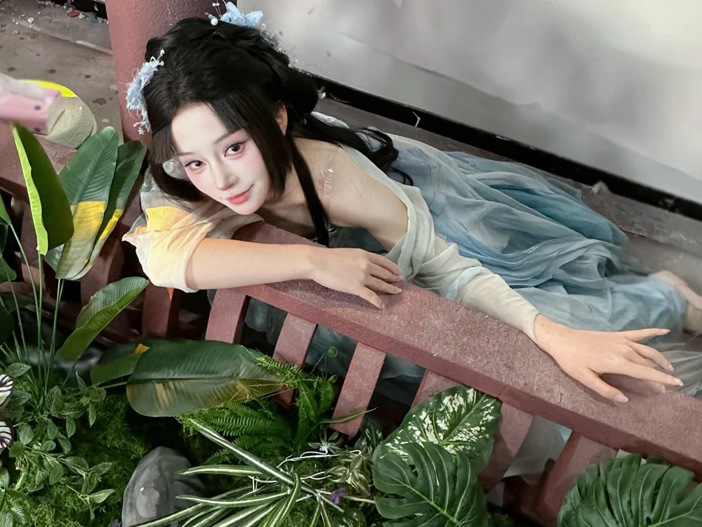 BIGgirl-330 Chat XXX Ngoại tuyến