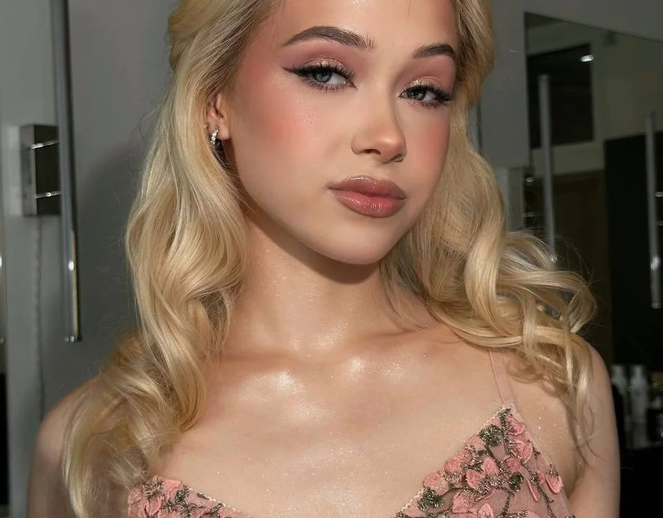 Lina_Banks Adlı Modelin Çevrimdışı XXX Sohbeti