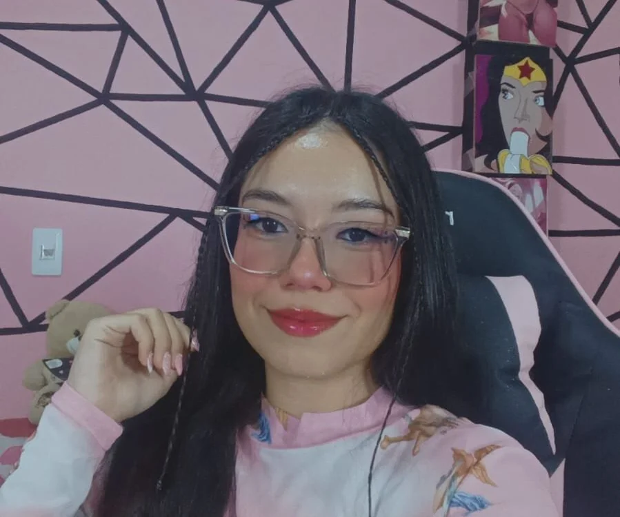 Emma_baker18 offline chatrum