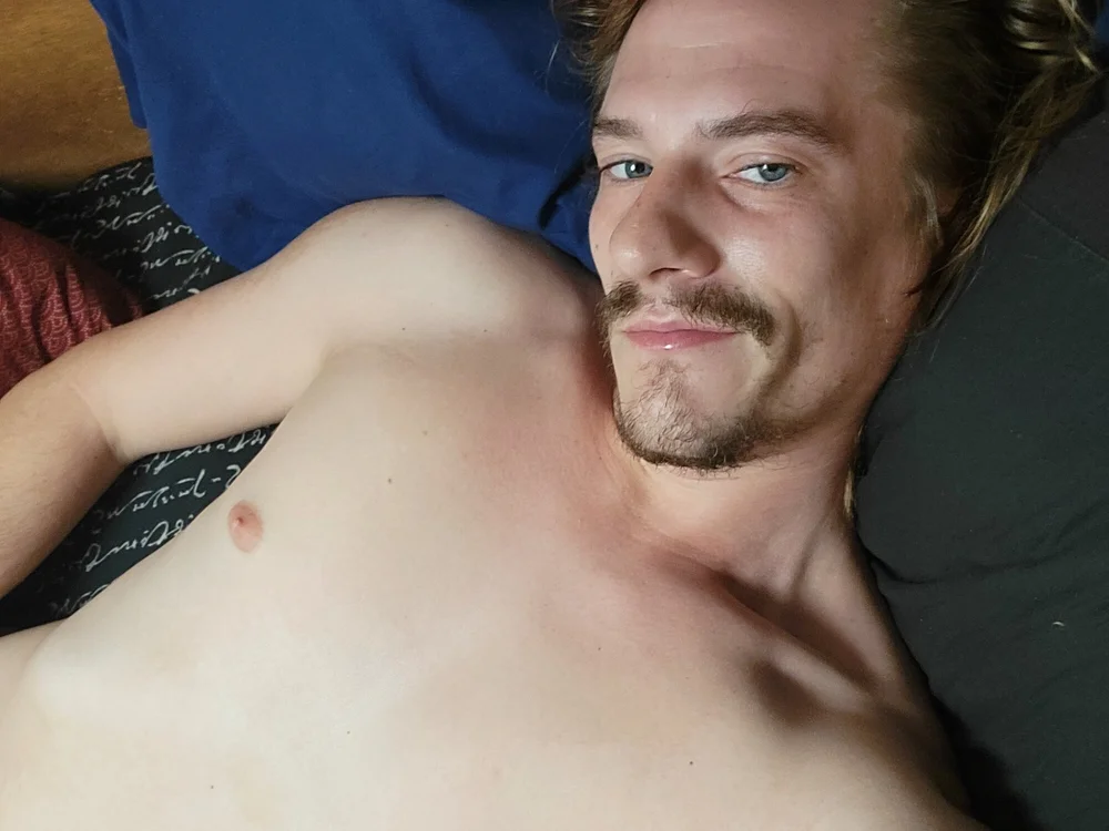 Stondvader28's Offline XXX Chat
