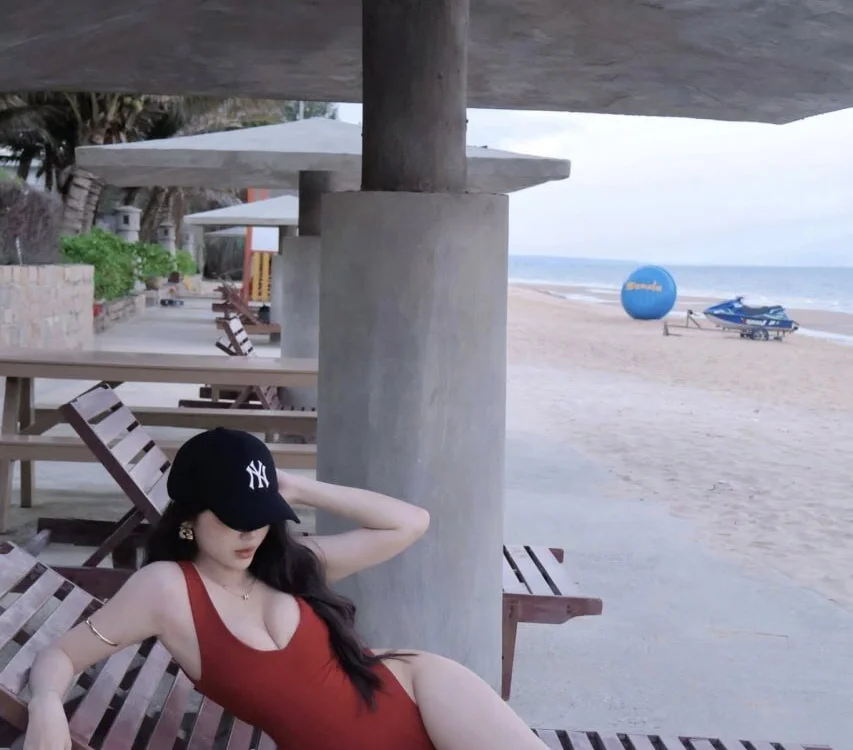 Offline XXX chat modela Zee_sexy