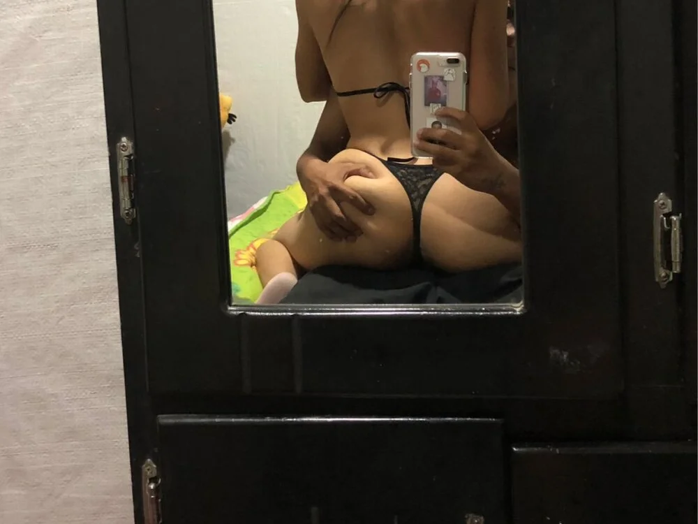 May_and_Noah's Offline XXX Chat