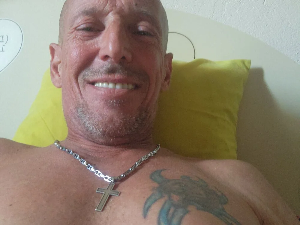 italiano09a Offline XXX Chat