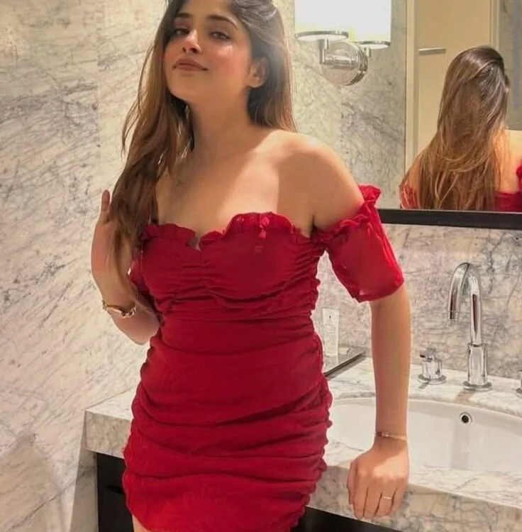 Dhritiiiii's most recent online preview