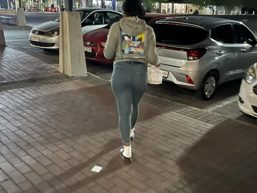 bigbutttsonan Offline chat-huone