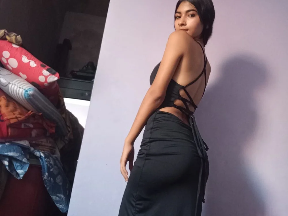 Lil_karolg's Offline XXX Chat