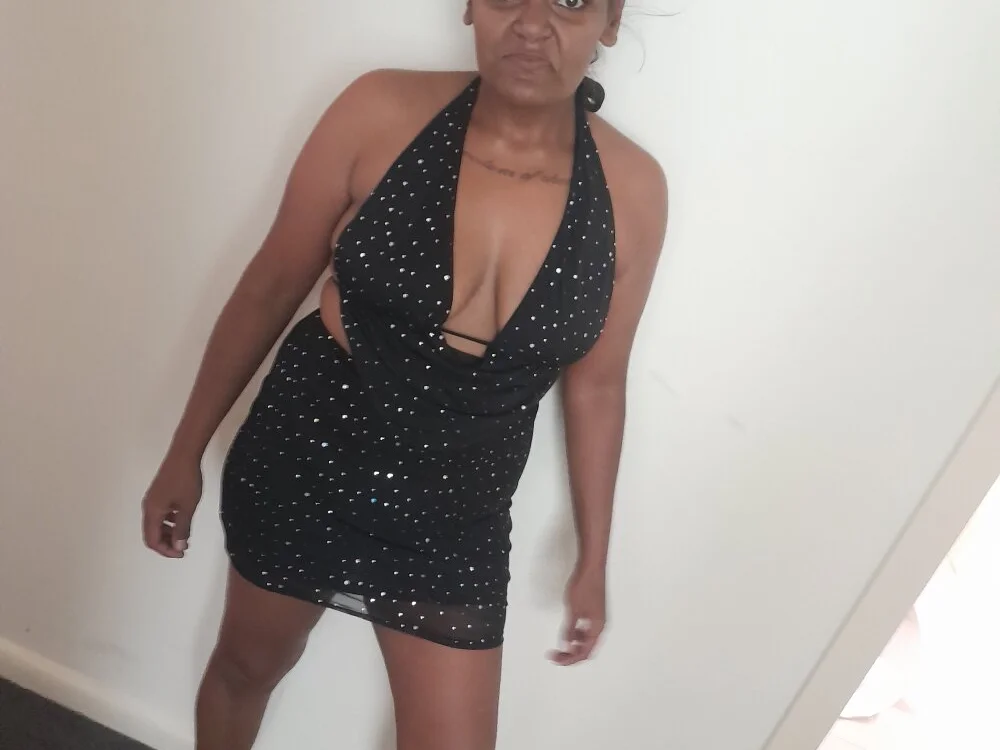 BlackFucksWhite Offline XXX-chat