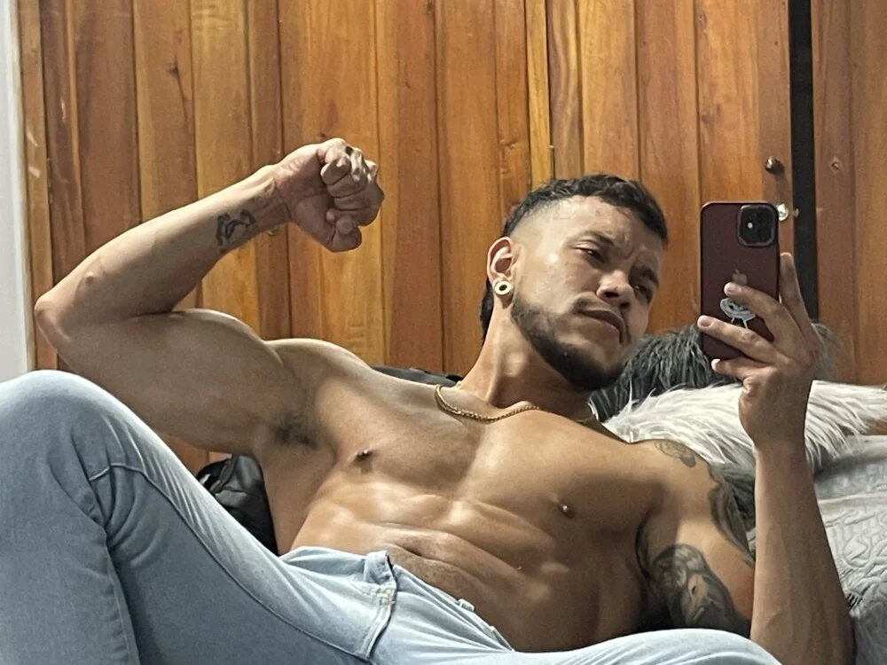 Offline XXX chat ARON_TAYLER01