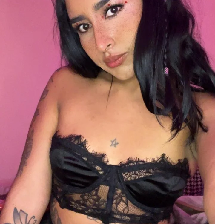 INDOMITA_SAVAGE's Offline XXX Chat