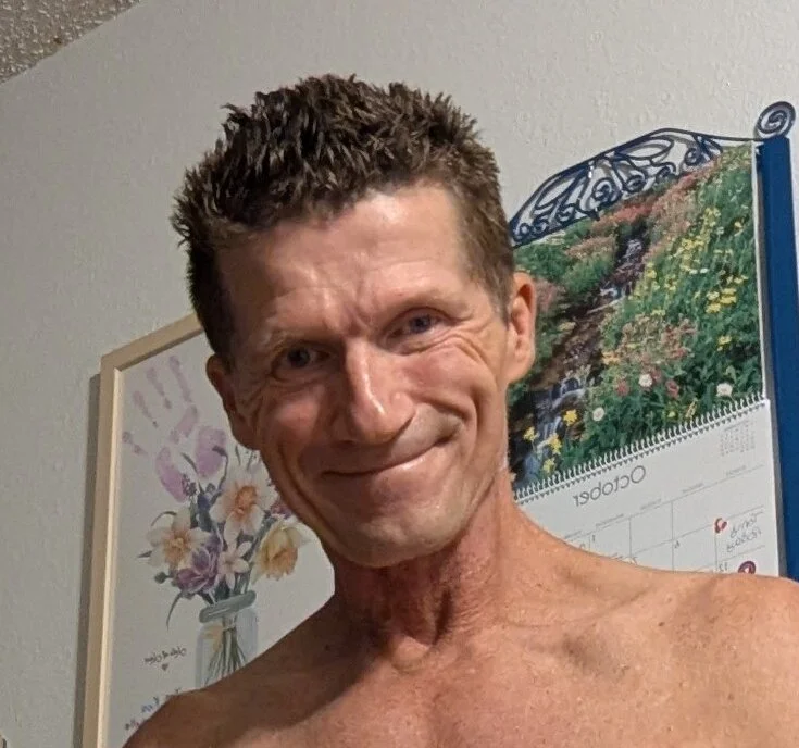 davedonny093 離線 XXX 聊天