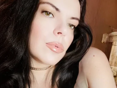 LovelySarahh