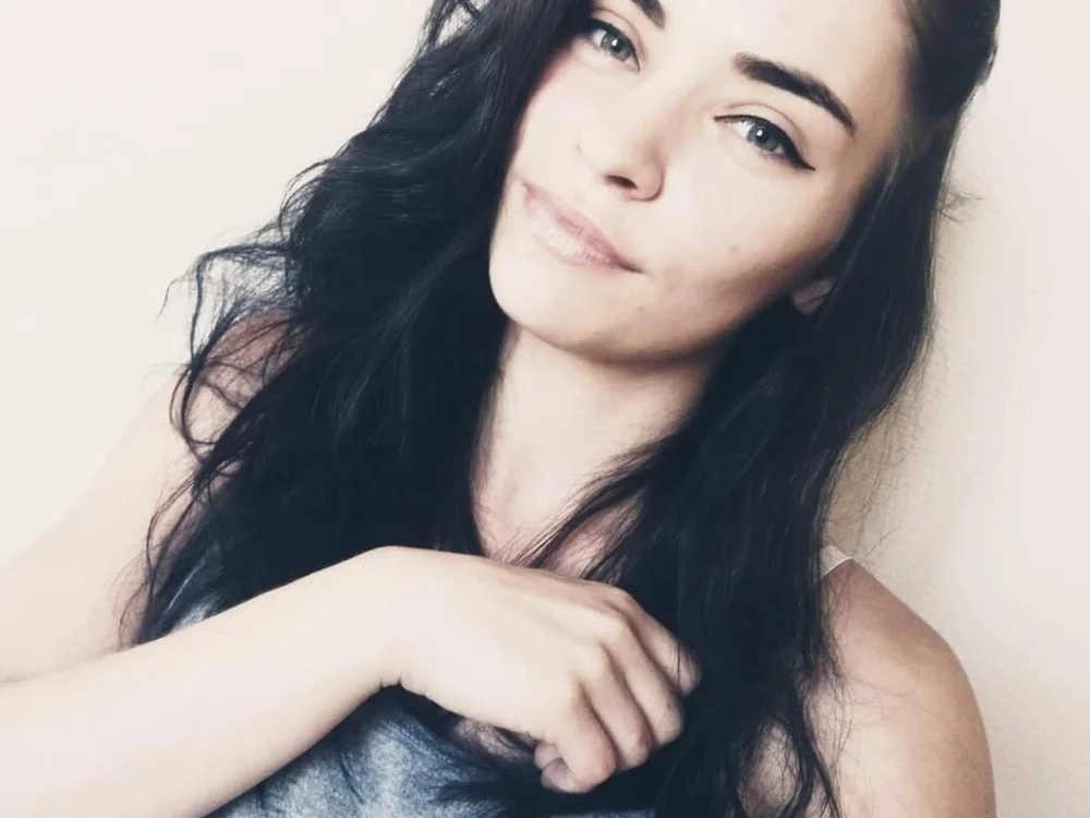 HollyParker's Offline XXX Chat