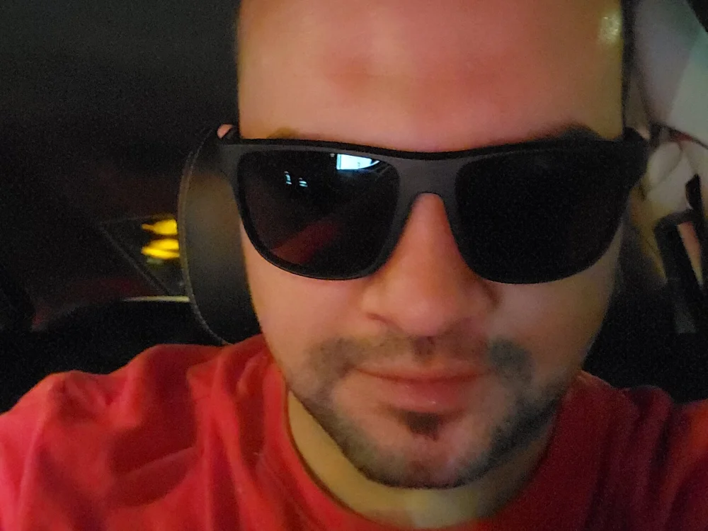 ManuelRC1988's Offline Chat Room