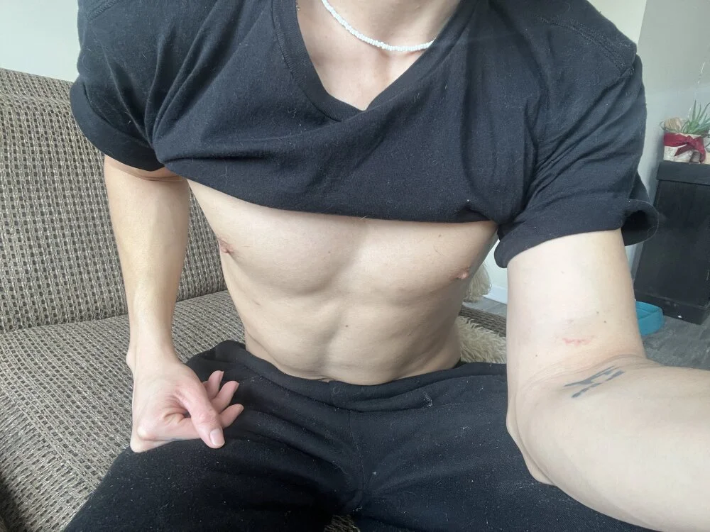 gabriel_antonio21's Offline XXX Chat