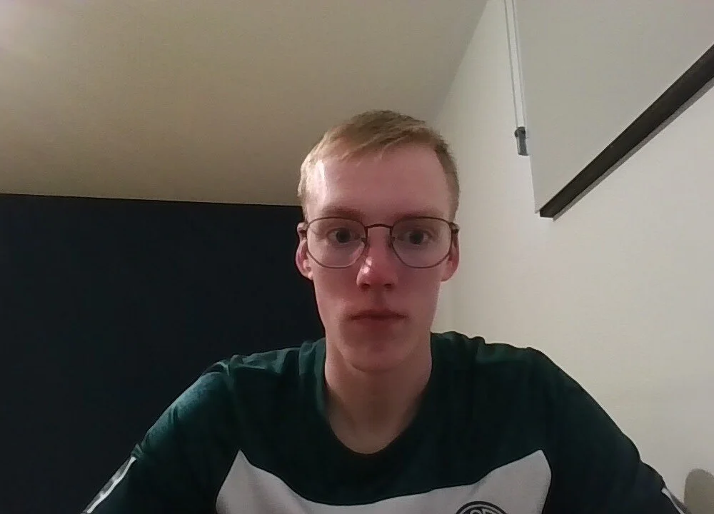 Maximbelgiu's Offline Chat Room