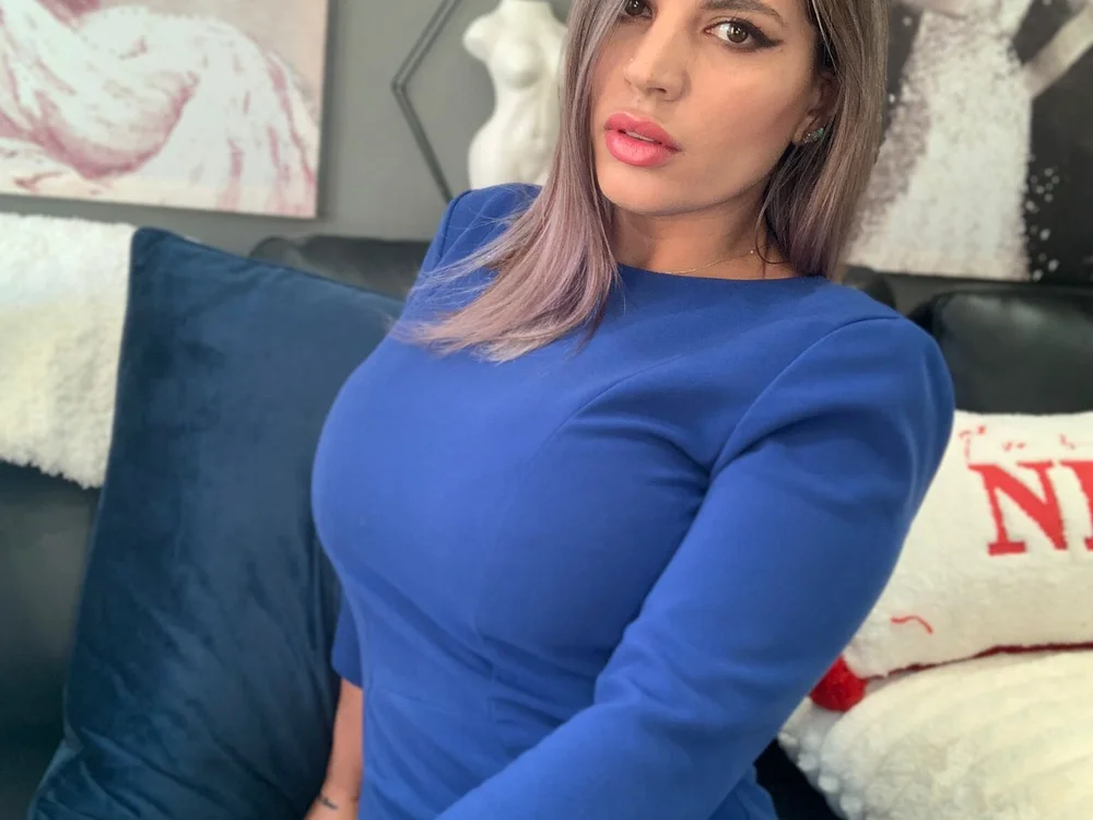 Aysa_Bella69 offline chatrum
